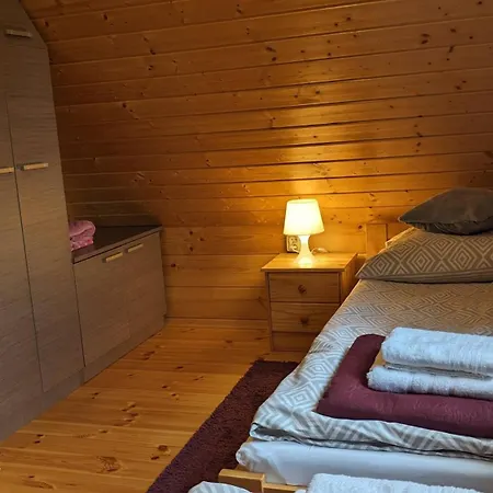 ロッジ U Jacka ビルカシ